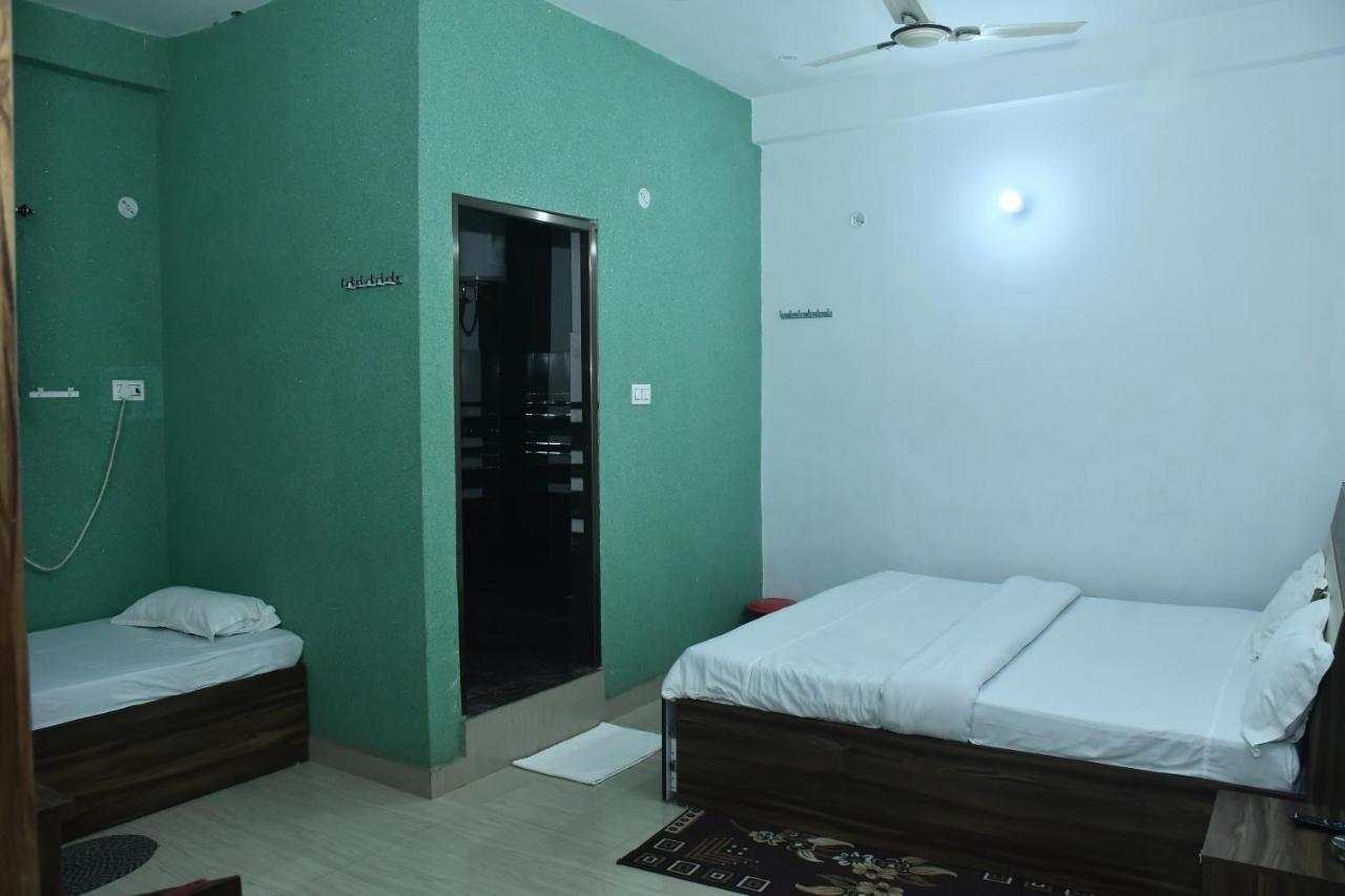 Hotel Awadh Palace Sahjanwa エクステリア 写真